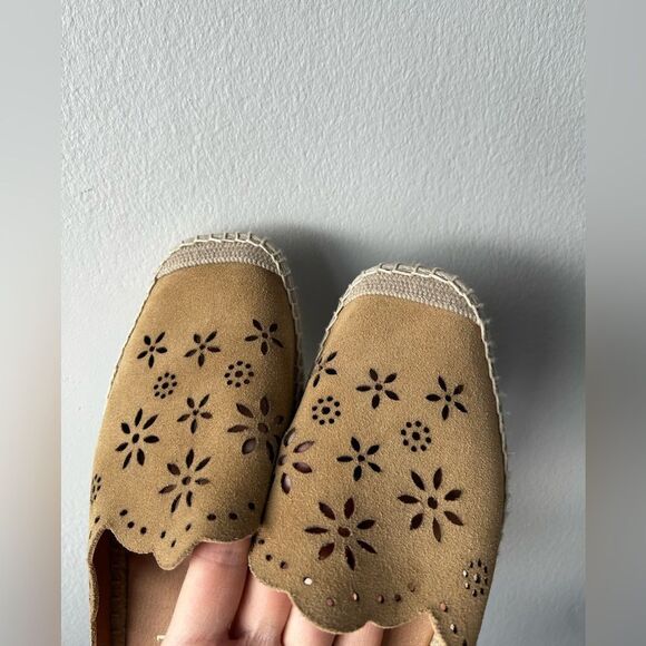 Anthropologie Maypol Suede Spain Espadrille Sandals in Tan - Picture 9 of 10